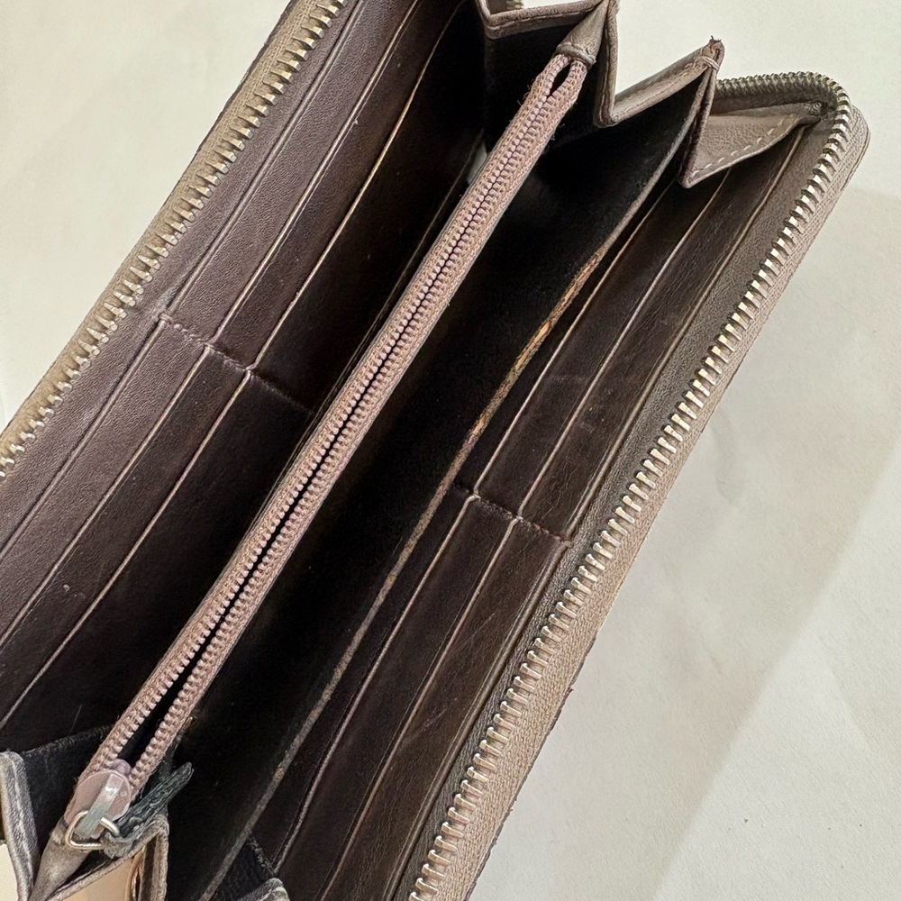 Gucci Taupe Zip-Around monogram long  Wallet - Picture 5 of 15